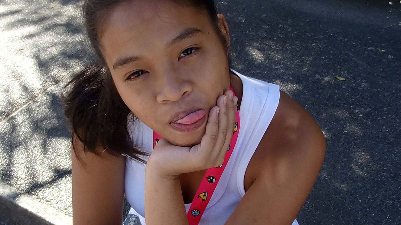 Foreigner Meets lovely Filipina Shakira for some frisky fun
