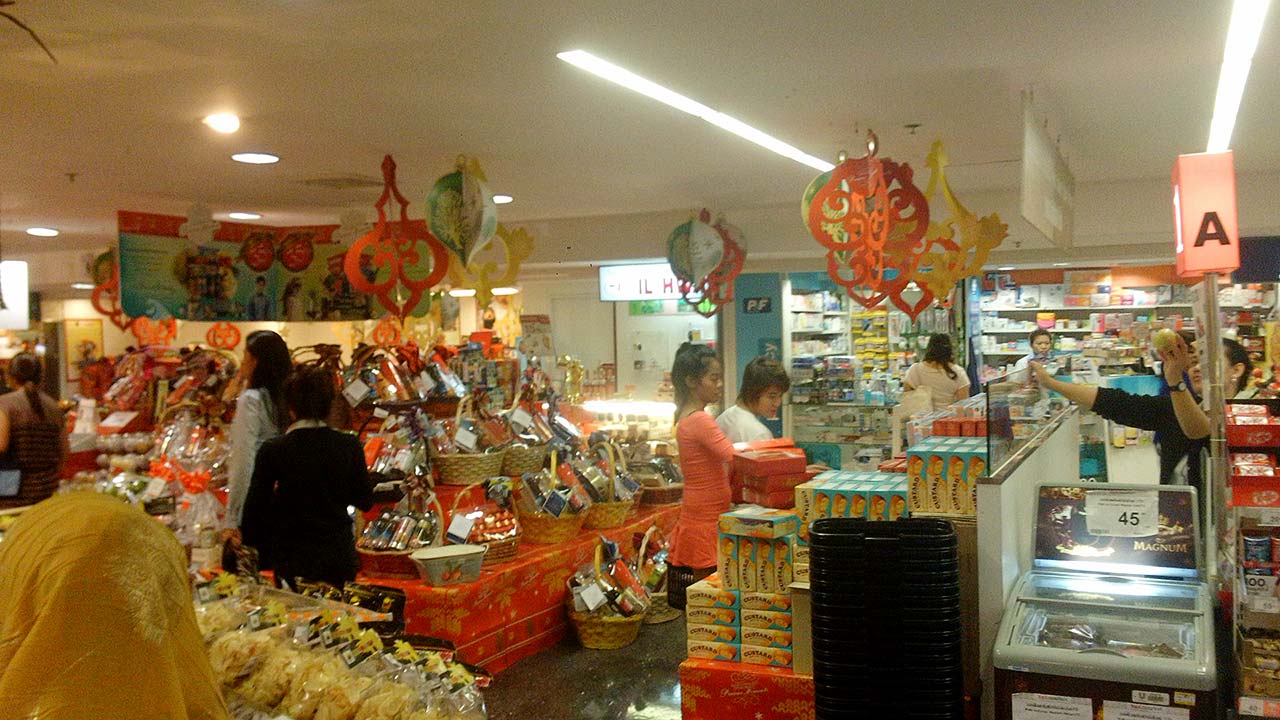 Cute Girl On Chiang Mai Shopping Excursion