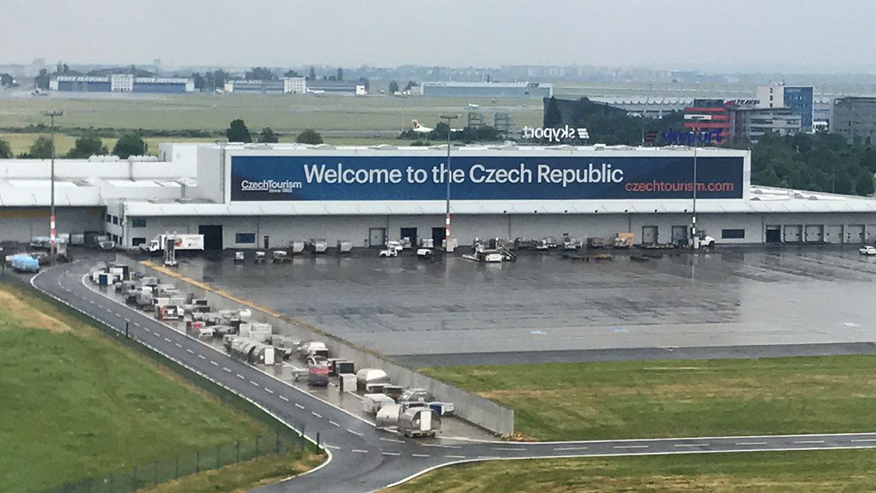 Leaving Budapest and arriving in Prague