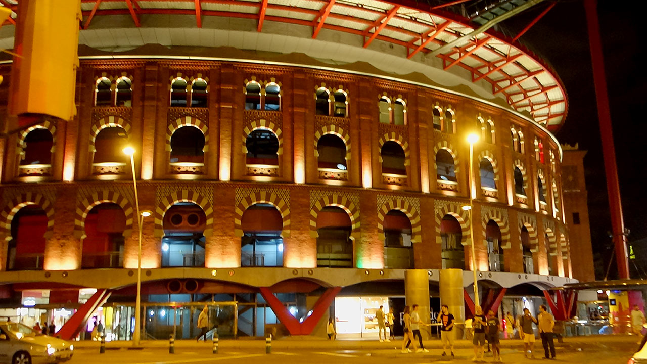 Late night exploration of Barcelona Nightlife