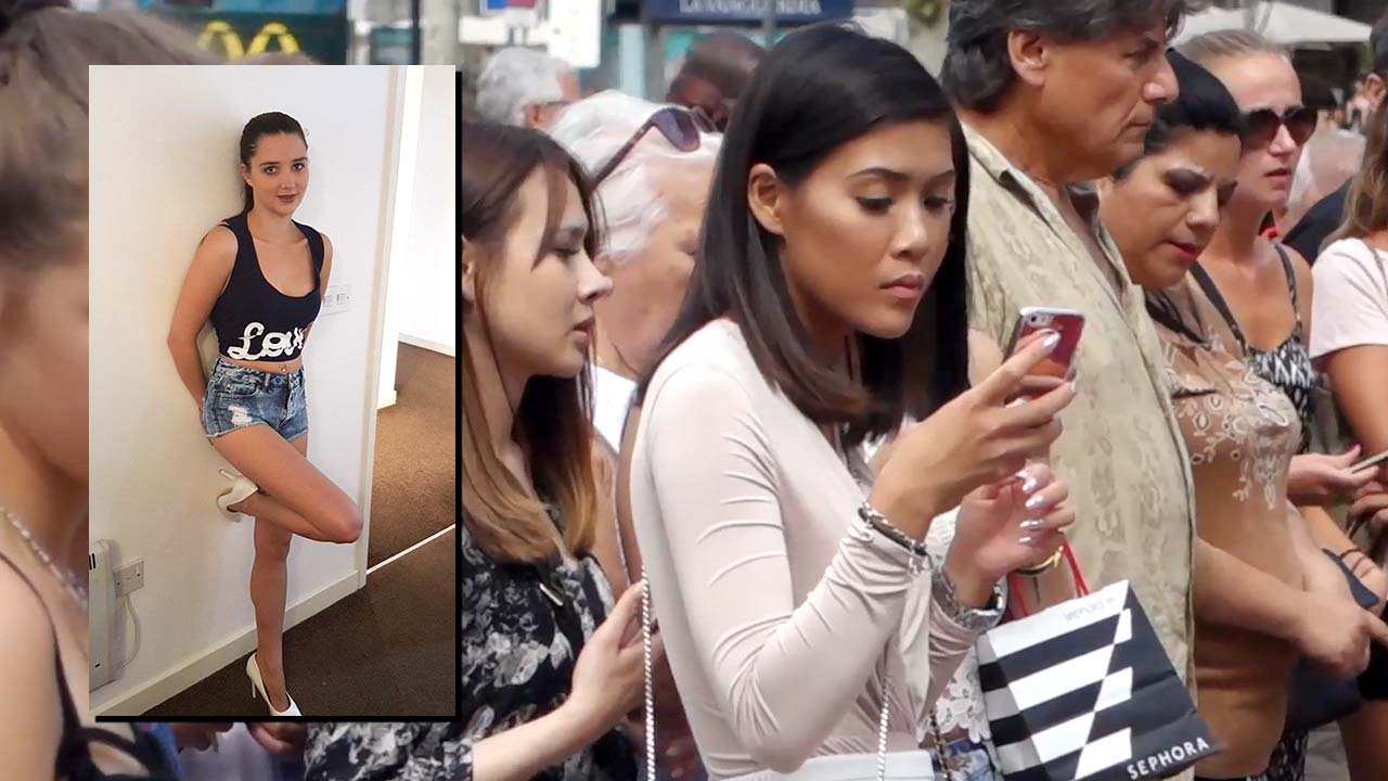 Walking In Barcelona and pics of British slut Louise