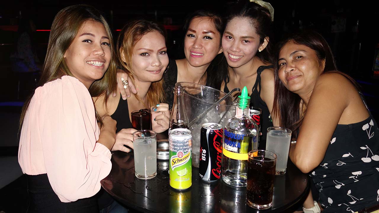 Bangkok homecoming party with hot Thai girls