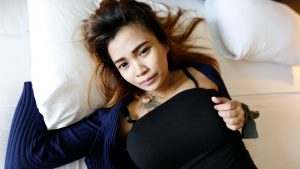 28yo Busty Thai MILF