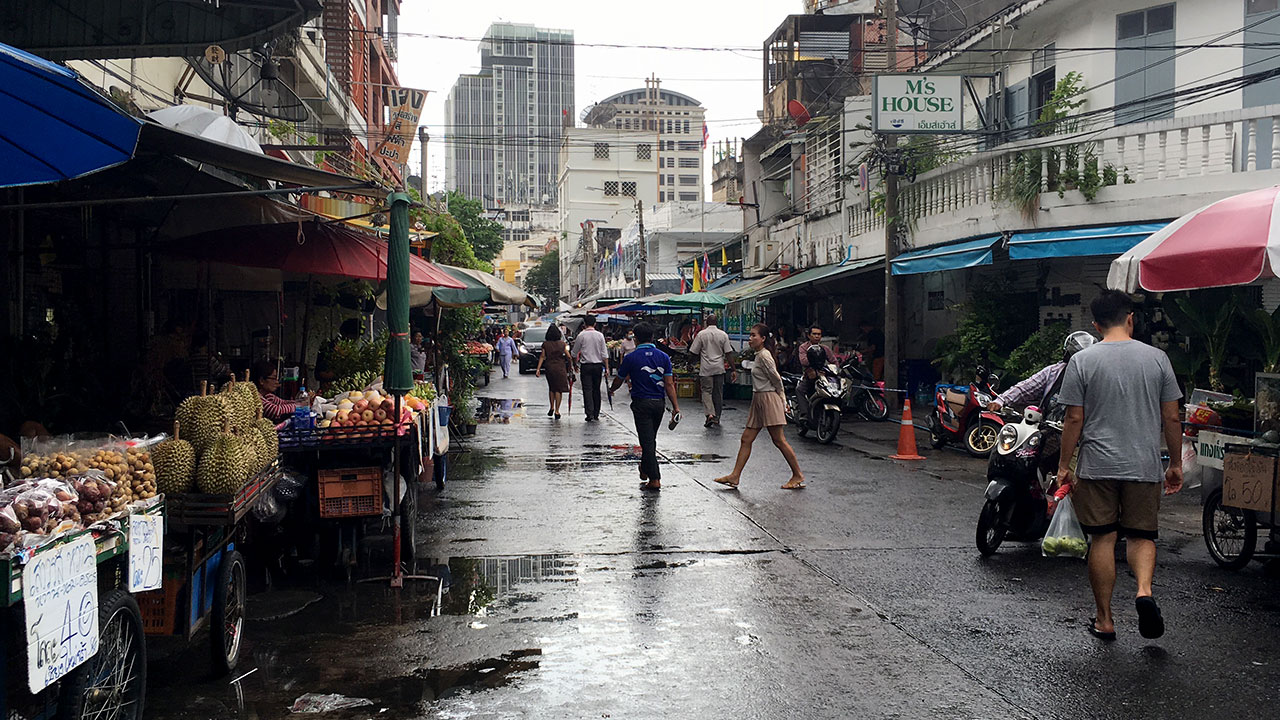 Walking eating bangkok girlwatching