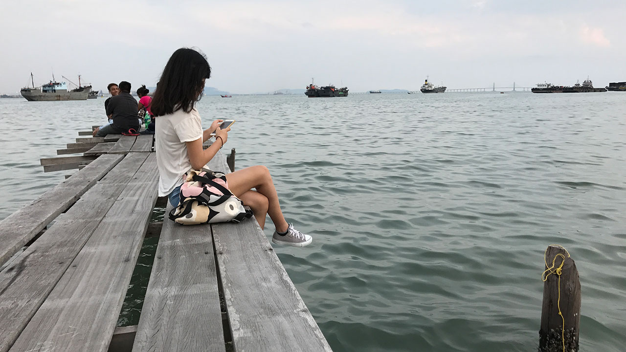 Chinese girls at Clan Jetty revisit