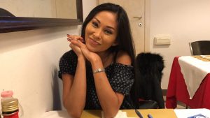 Oriental MILF taken out on date after just meeting