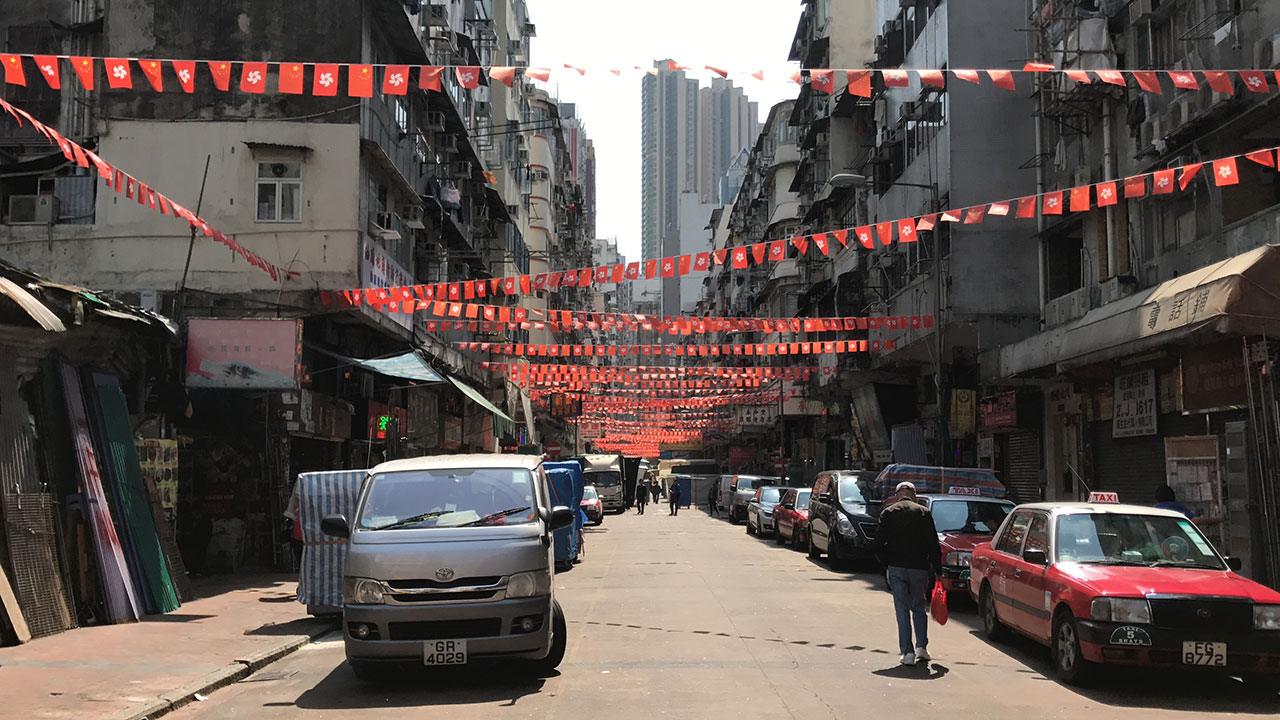 Walk on way to Hong Kong Street Restaurant