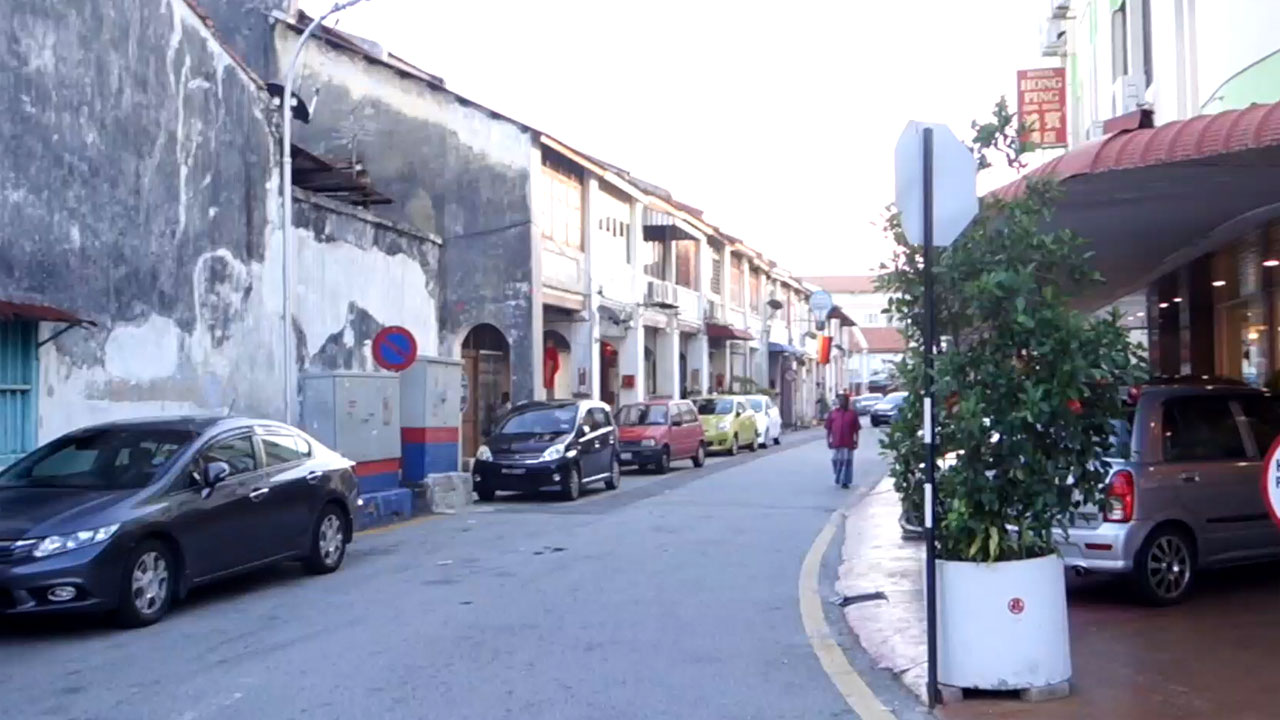 Street view from Walk In The CIty of Penang