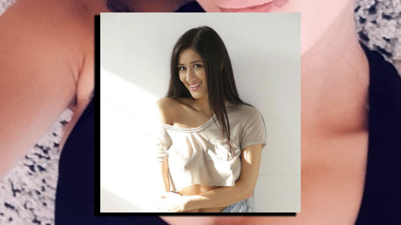 Darcia Lee Pics with upcoming date planned