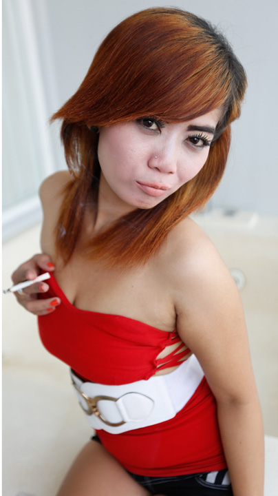 Asian Sex Diary Maw is horny for sex around the clock