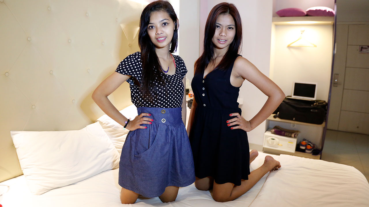 Stripshow with soon to be NAKED Asian teens on bed