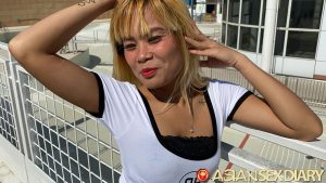 Poses in the hot sun of Hong Kong