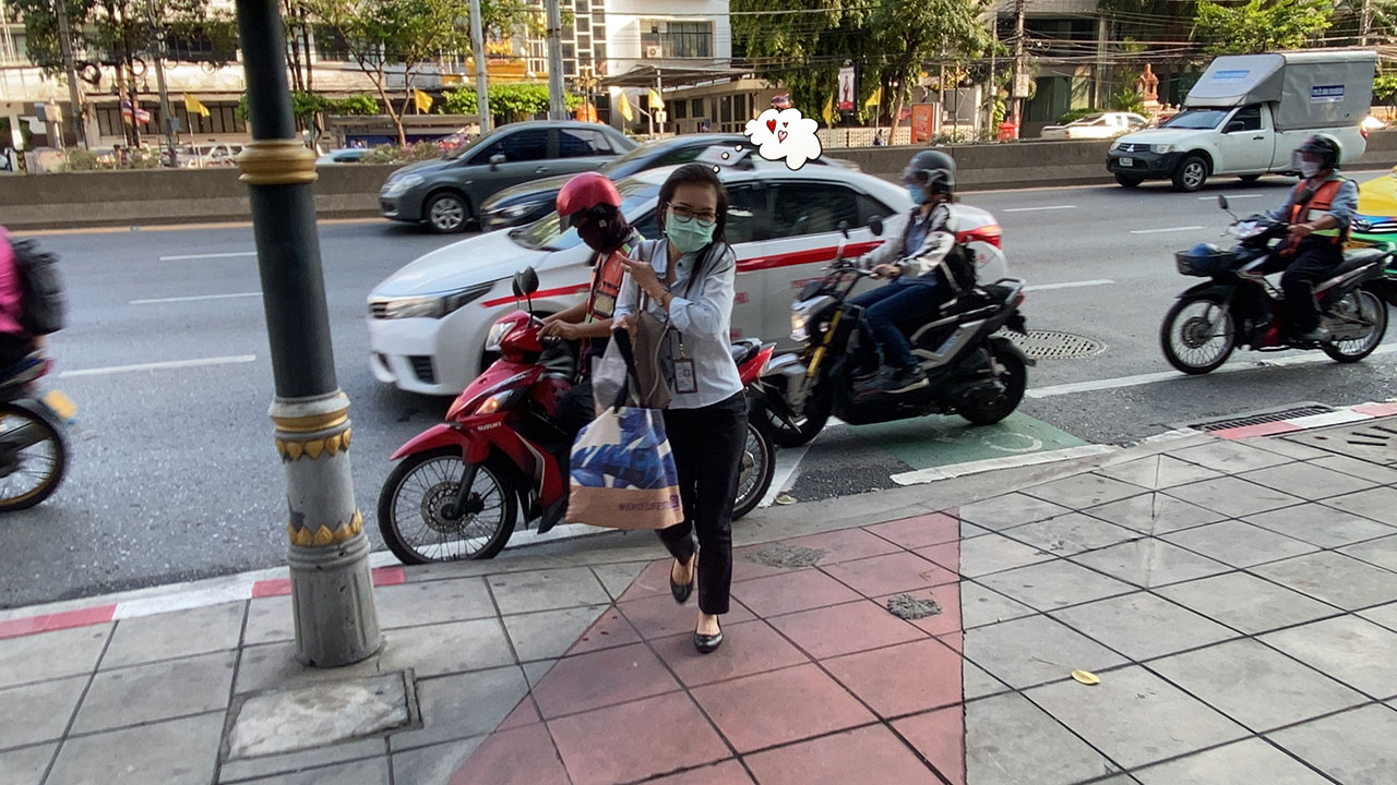 Cute Thai girl looks happy to see me while on Bangkok Lockdown 2020 walk