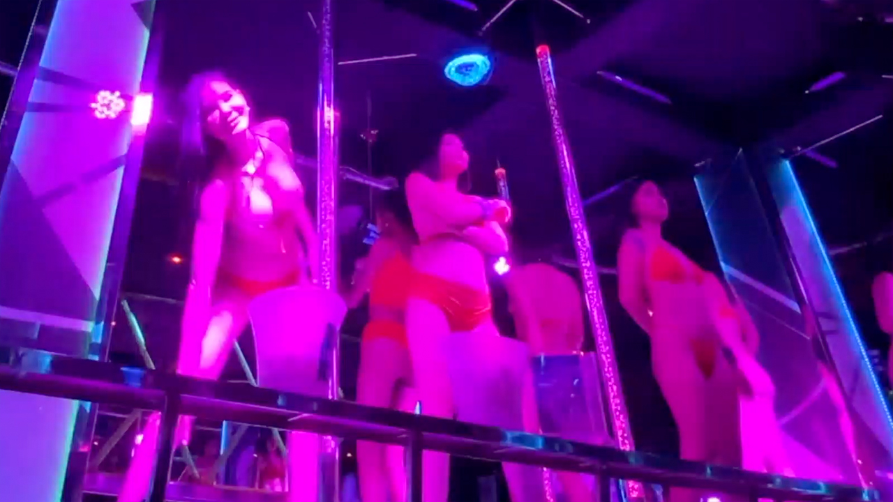 Hot Thai Girls on stage at LK Metro Gogo Bars