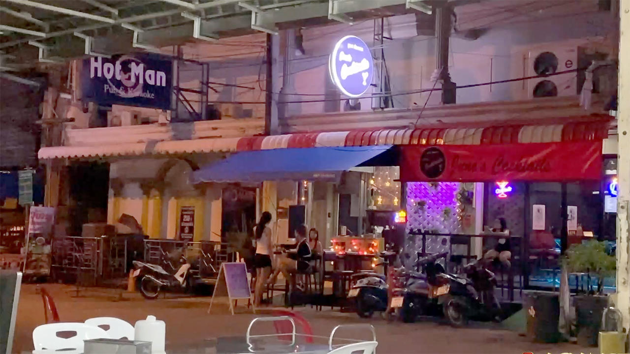 View of Hot Man and other gogos at Soi 25 street in Pattaya
