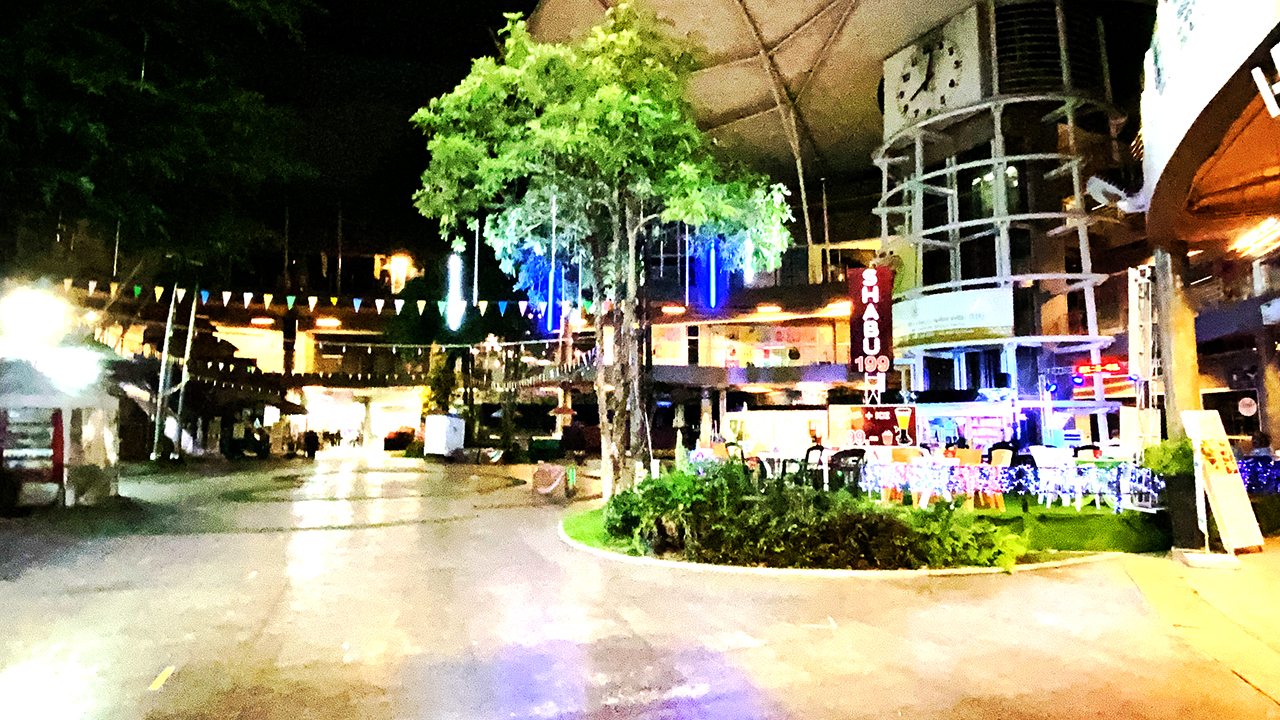 HDR View of businesses on Pattaya Avenue