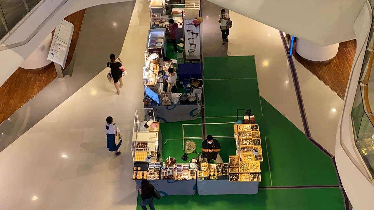 View downstairs from above in Bangkok Central Mall