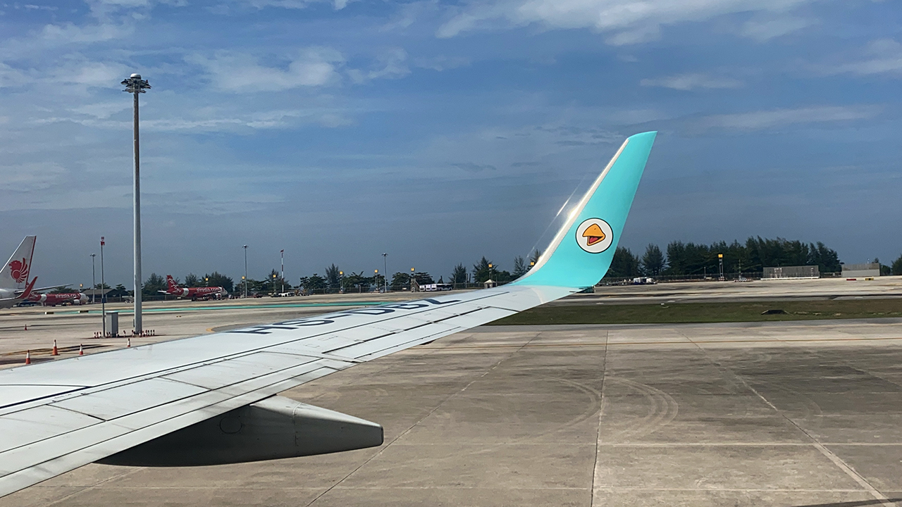 View of Air plane wing when I Left Phuket today