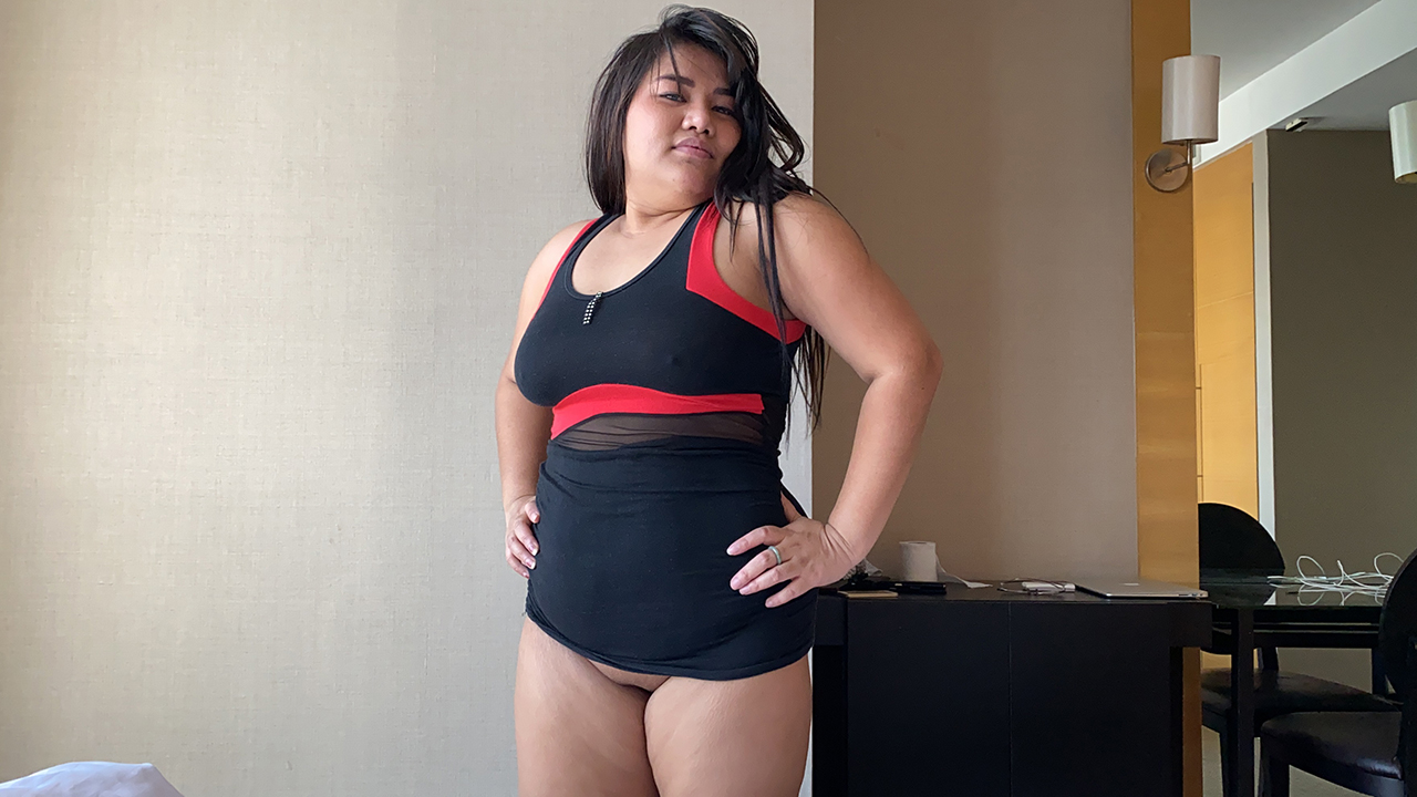 Bottomless exposed pussy in Fat Ass Anal sex video with June