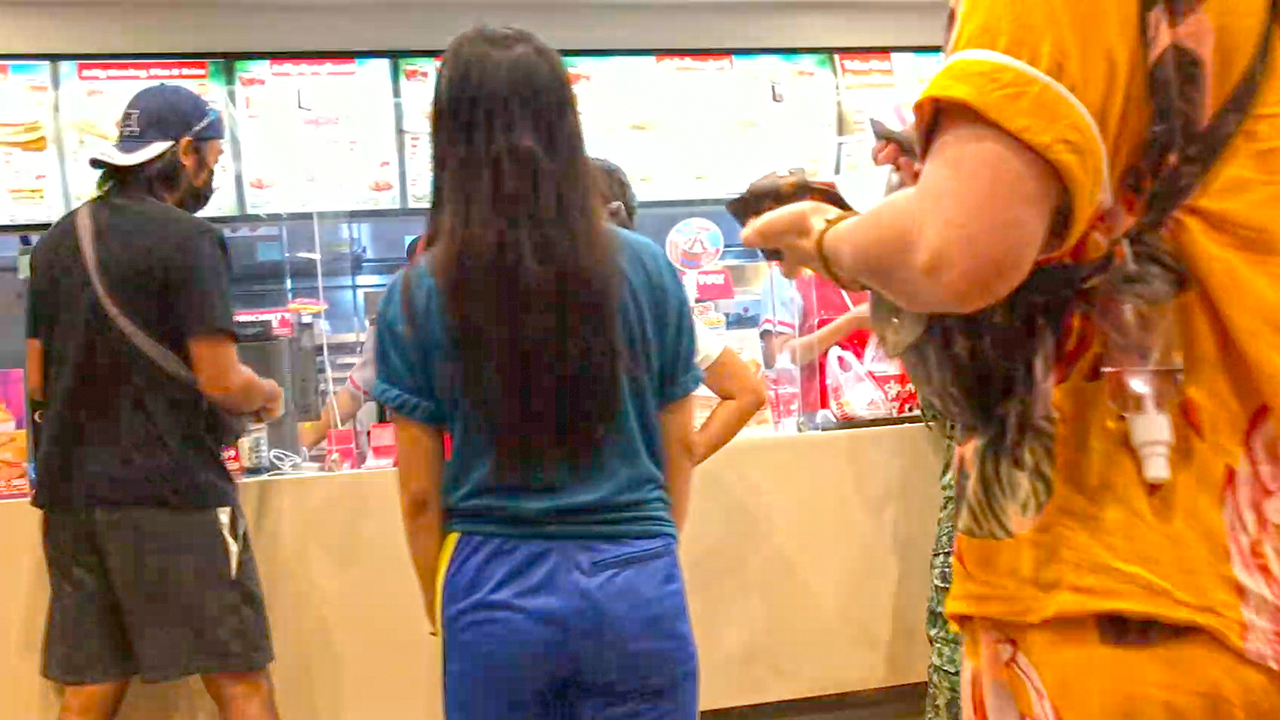 People in line at local Angeles City Jollibee