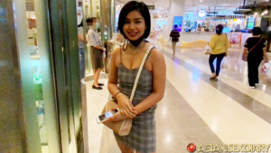 Picking random mall worker in Bangkok for sex