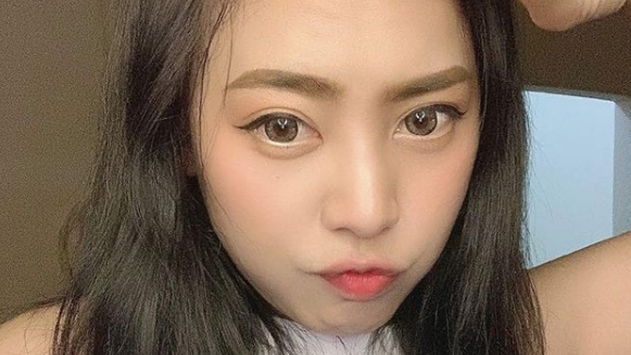 Close up face picture of beautiful Asian Internet Slut Ghust