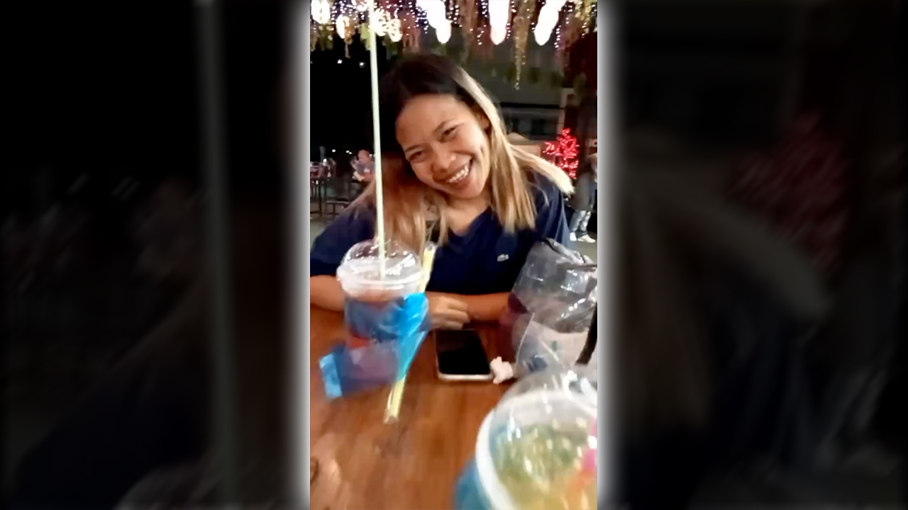 Cute Girls Dining in Bangkok restaurant