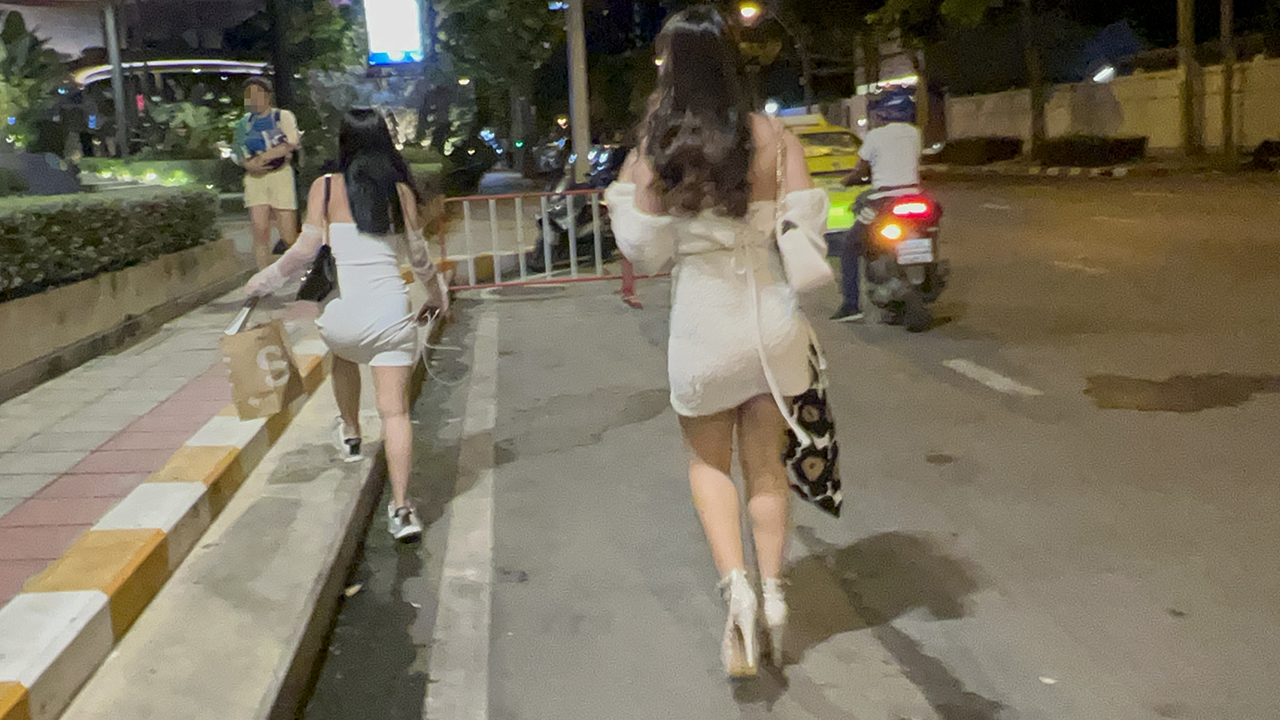 Bangkok walking Hot Street Girls in white and heels