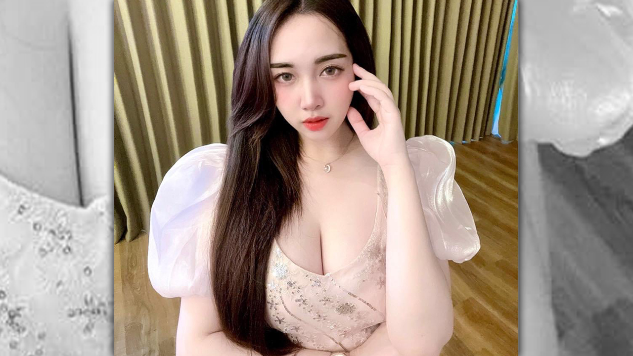 Cute busty Chinese girl that I might make an Influencer Sex Tape with