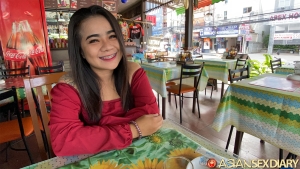 MILF Dates big smile tells the future