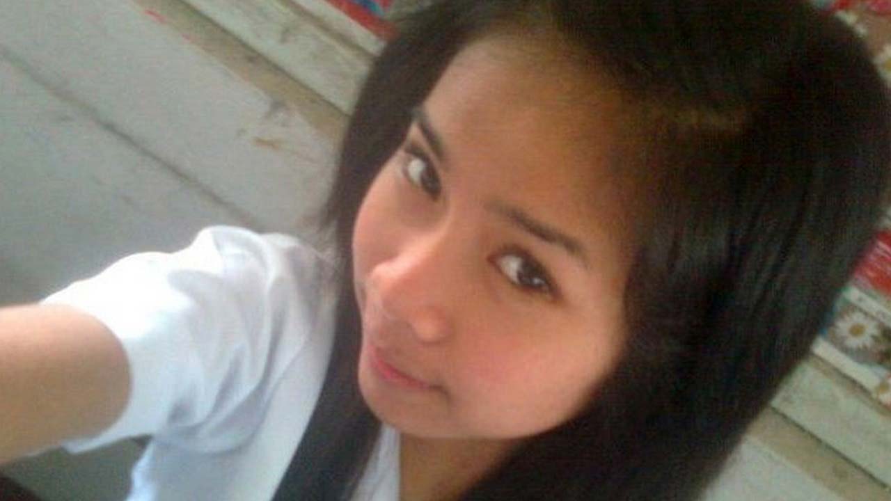 Cute Asian Hot smile in selfie with Corina