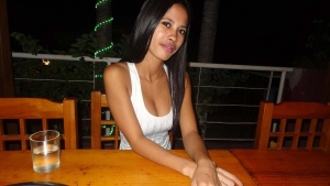 Nice cleavage in Hot Dinner Date pose