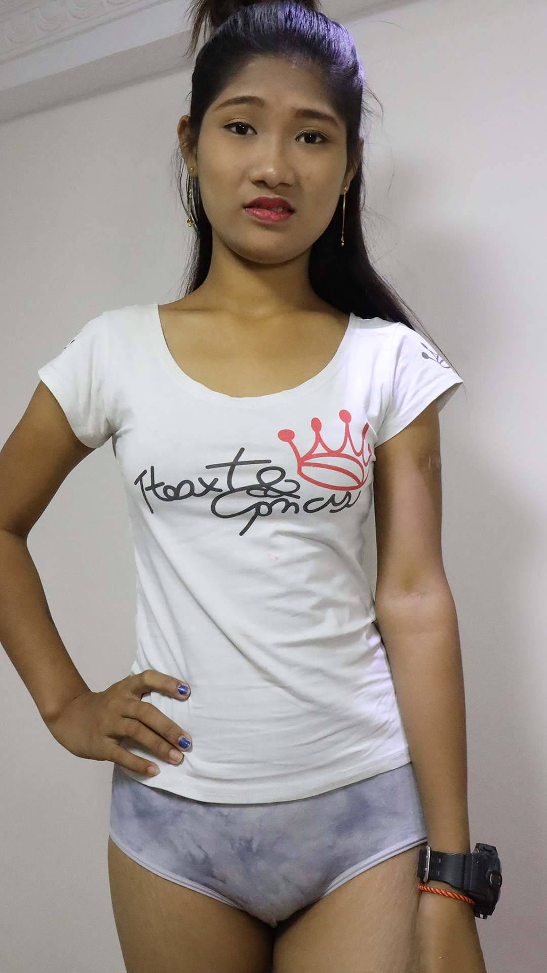 Asian Sex Diary Dew B in t shirt and tight thin panties