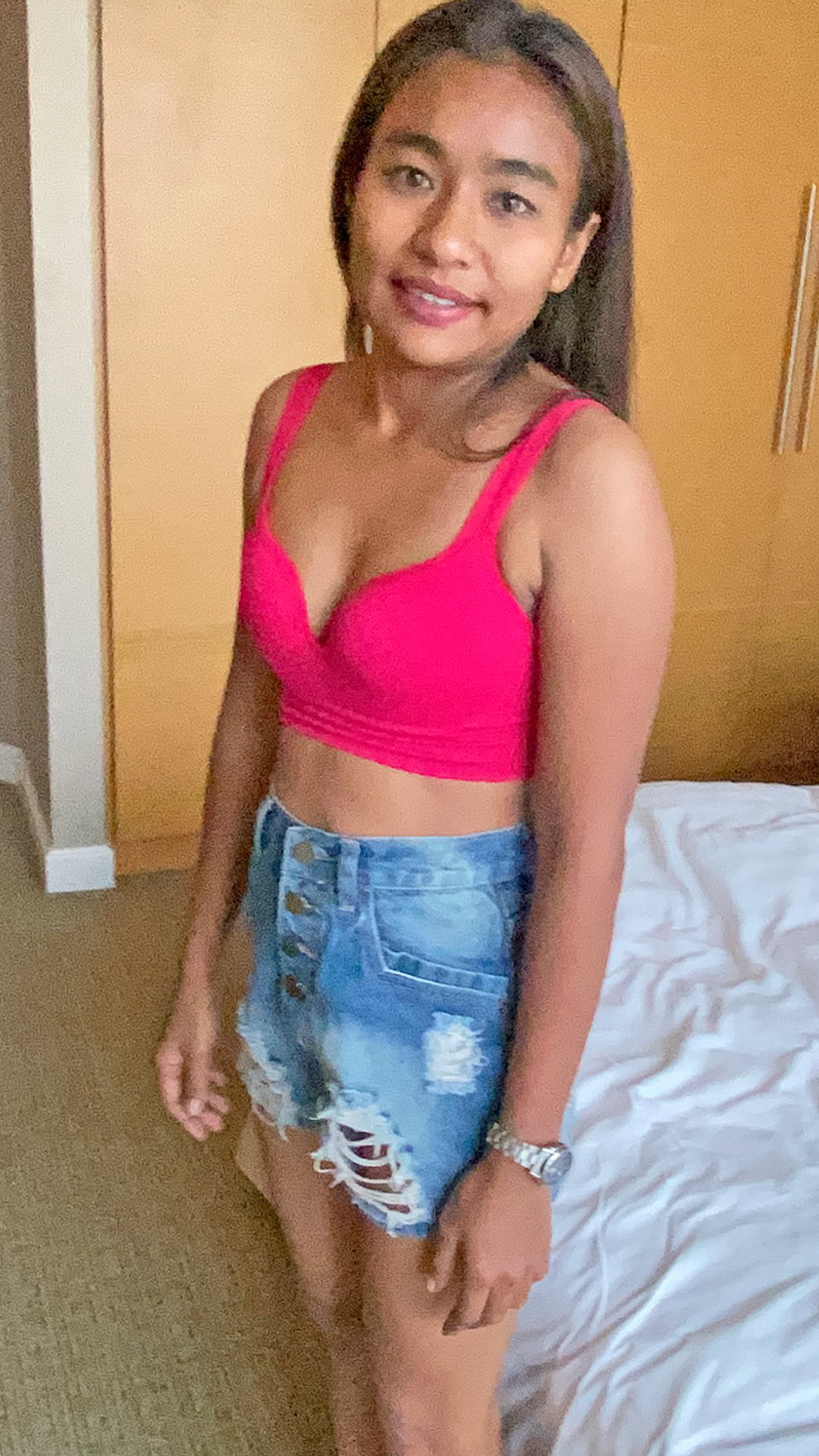Natural Asian Sex Diary Mind standing in her pink shirt and jean shorts