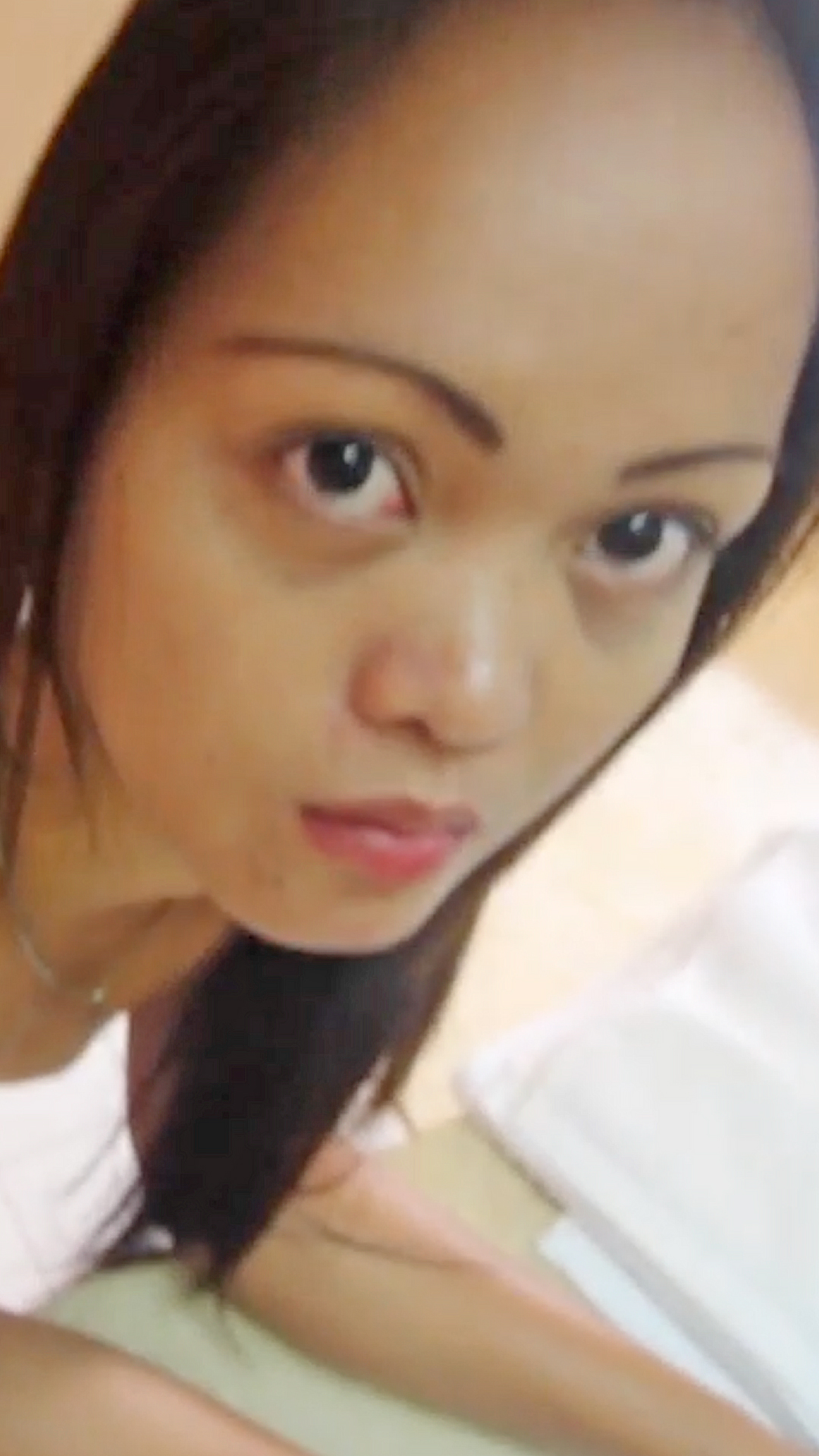 Pretty Asian Sex Diary Missy gets naked in the bathroom