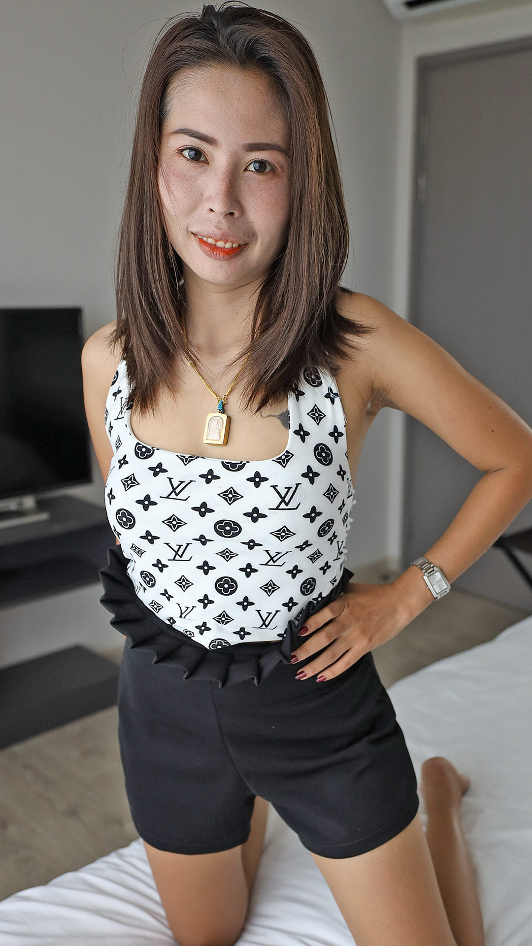 Skinny Asian Sex Diary Nung B posing on the hotel bed