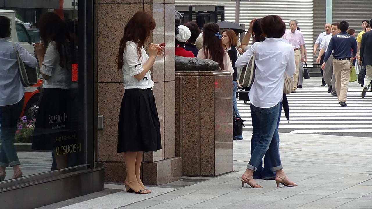 Watching girls for my 1st Tokyo In Day outting