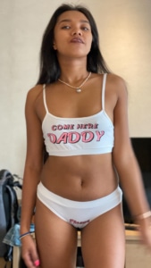 Asian Sex Diary Fon B poses in sexy clothing