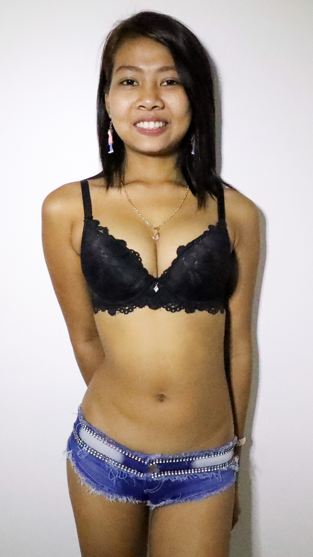 Shapely Asian Sex Diary Puy D looking sexy in black bra and denim panties